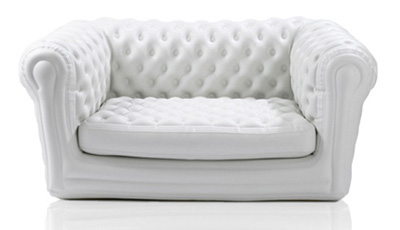 Canapé Chesterfield gonflable : 80 €