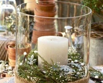 Vase cylindrique en verre: 4 €