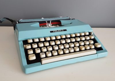 Location machine à écrire vintage: 10 €